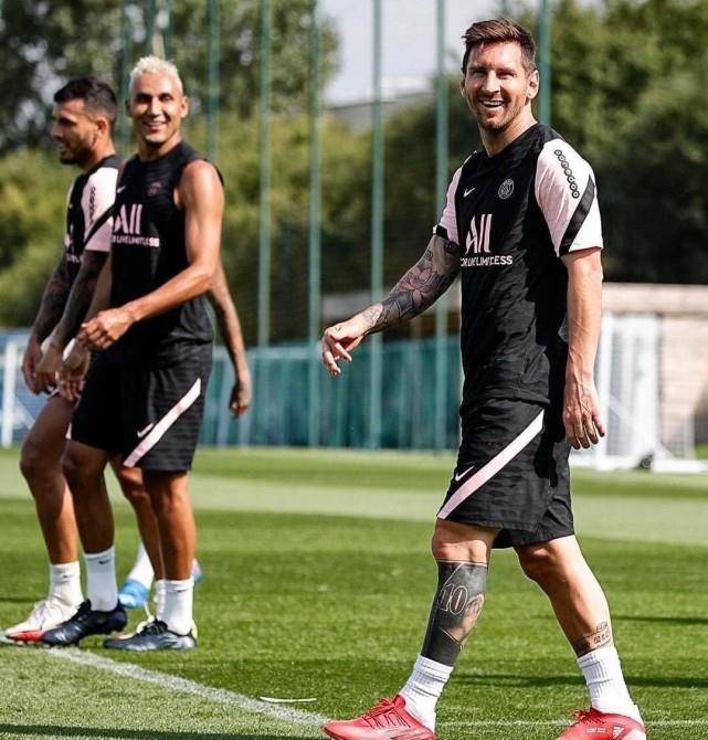 其足球生涯 其足球生涯